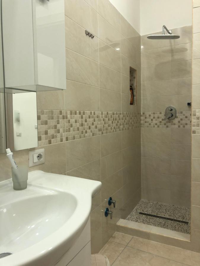 B&B Sophie Napoli Dış mekan fotoğraf